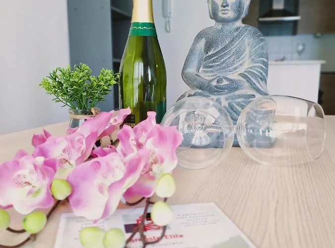 Apartamento Cactus 2 Bedroom On Calle San Miguel Minutes From The By Namaste Elite Torremolinos