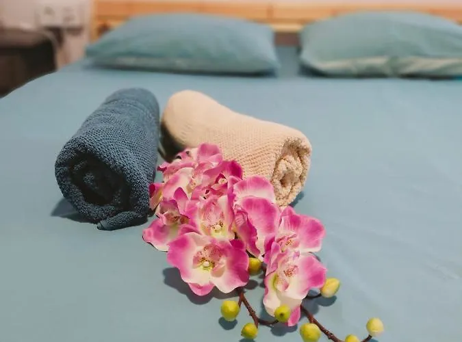 Cactus 2 Bedroom On Calle San Miguel Minutes From The By Namaste Elite * Torremolinos